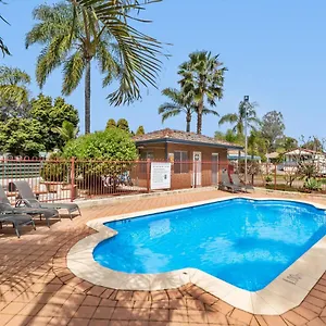 Central Caravan Park 3* Perth